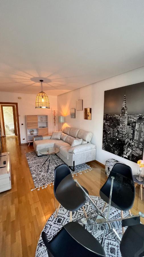 Apartamentos San Martin Ourense Centro 2 المظهر الخارجي الصورة